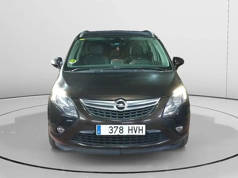 Usado Opel Zafira Excellence 165 HP (121 kW) 2014 Castanho Monovolume