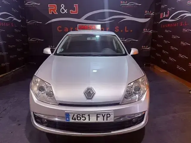 Usado Renault Laguna III Authentique 110 CV (80 kW) 2008 Gris Berlina