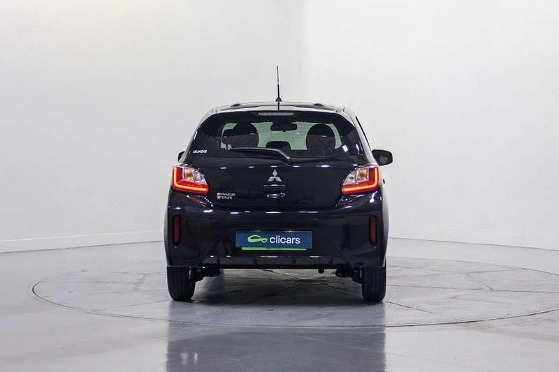 Usado Mitsubishi Space Star Motion 71 CV (52 kW) 2021 Negro Utilitario