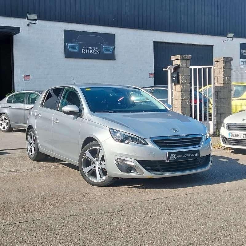 Gris Usado 2017 Peugeot 308 Active Utilitario | 8899 € (Precio justo) - Imagen 1/4