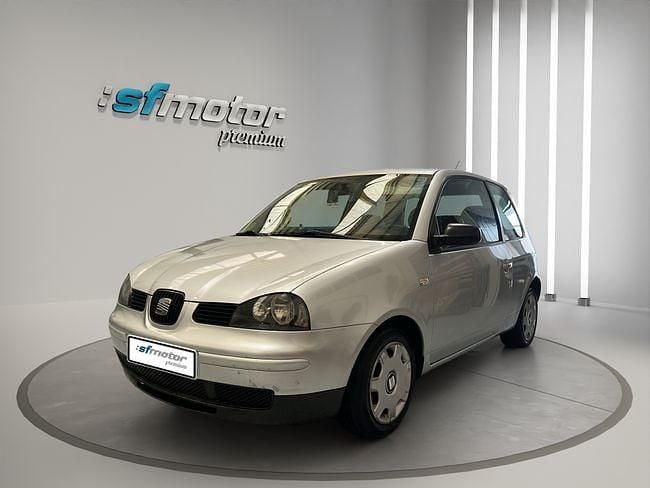 Usado Seat Arosa Stella 60 CV (44 kW) 2004 Gris Utilitario