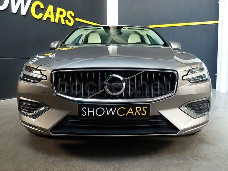 Usado Volvo V60 Inscription 197 CV (144 kW) 2022 Gris / plata Familiar