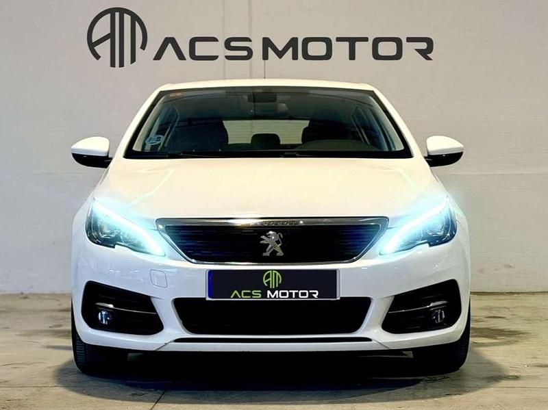 Usado Peugeot 308 Active 131 CV (96 kW) 2021 Blanco Utilitario