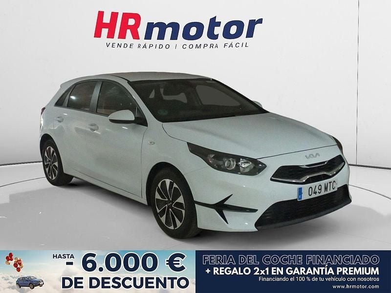 Blanco Usado 2024 Kia Ceed Utilitario | 16.820 € (Buen precio) - Imagen 1/4