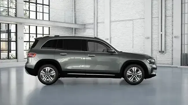 Nuevo Mercedes GLB220 190 CV (139 kW) 2026 Gris / plata SUV