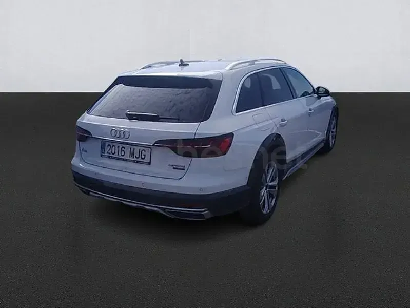 Usado Audi A4 Allroad 204 CV (150 kW) 2023 Blanco Familiar