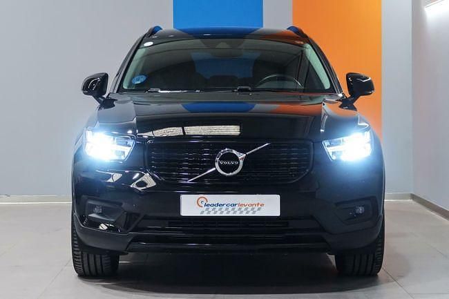 Usado Volvo XC40 R-Design 262 CV (192 kW) 2021 Negro SUV