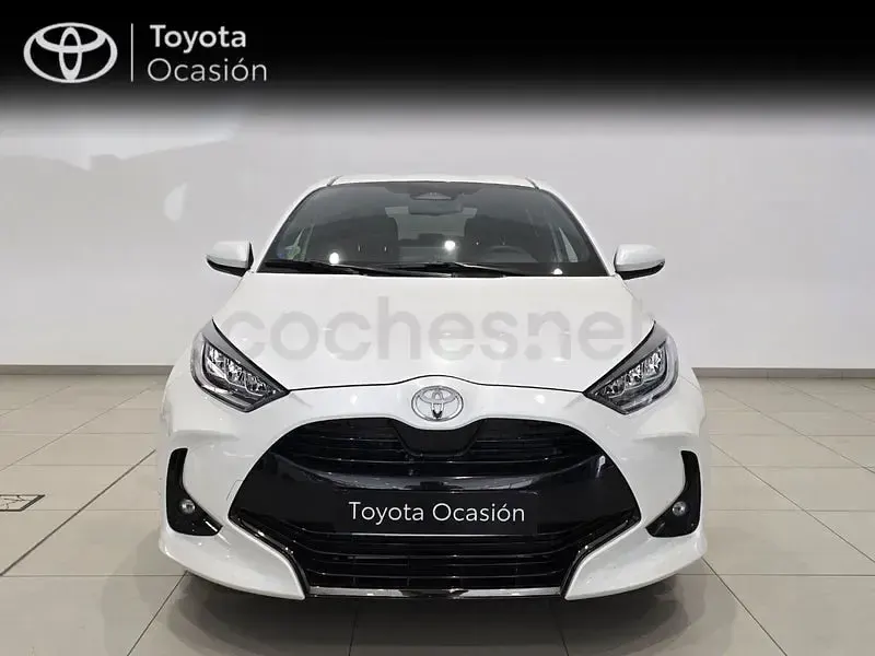 Usado Toyota Yaris Hybrid Style 116 CV (85 kW) 2025 Blanco Berlina