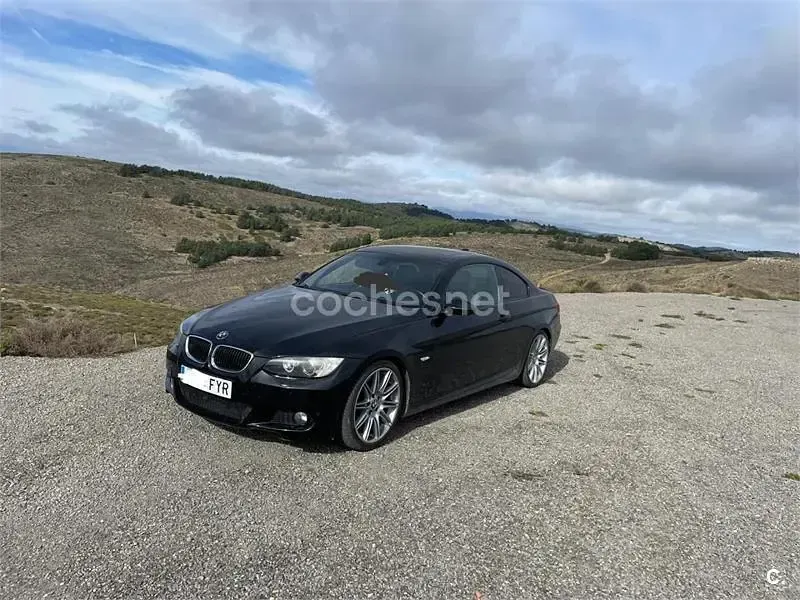 Begagnad BMW 330 272 HK (200 kW) 2007 Svart Sportkupé