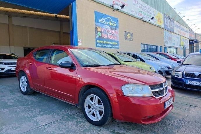 Rojo Usado 2009 Dodge Avenger Berlina | 3799 € - Imagen 1/4
