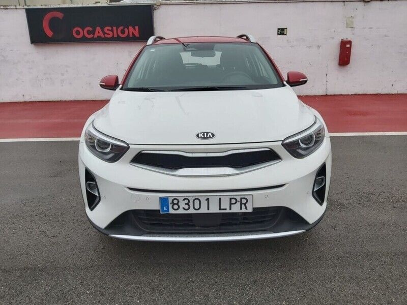 Usado Kia Stonic 101 CV (74 kW) 2021 Blanco SUV