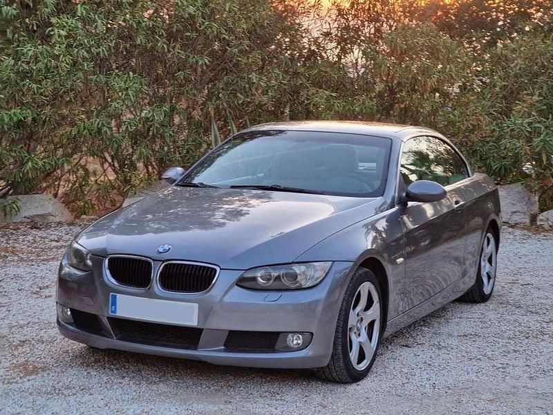 Gris Usado 2010 BMW 320 Cabriolet Descapotable | 8999 € (Buen precio) - Imagen 1/4