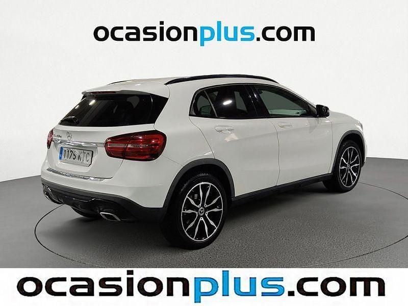 Usado Mercedes GLA200 136 CV (100 kW) 2019 Blanco SUV