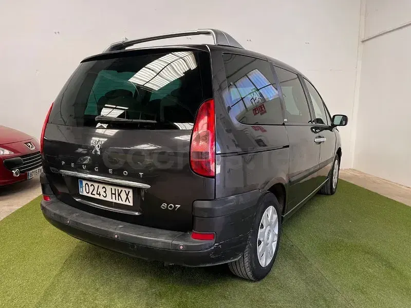 Usado Peugeot 807 120 CV (88 kW) 2007 Negro Monovolumen