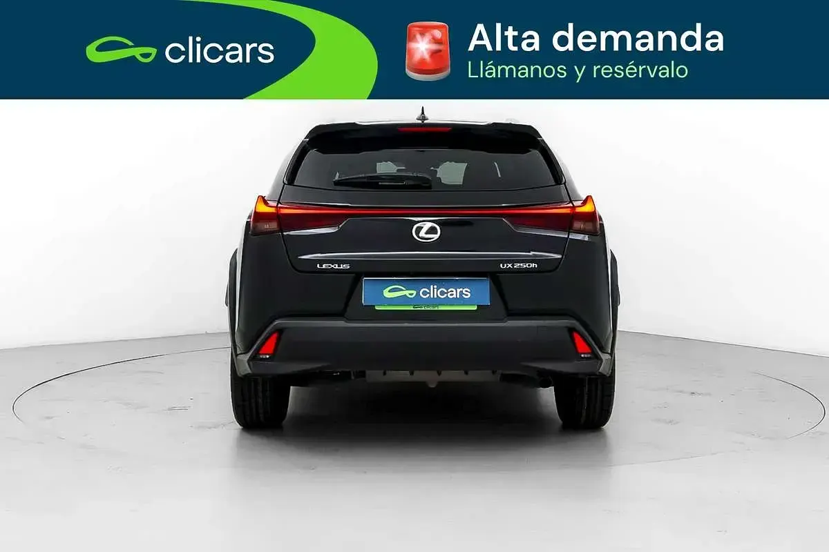 Usado Lexus UX 250h 184 CV (135 kW) 2023 Blanco SUV