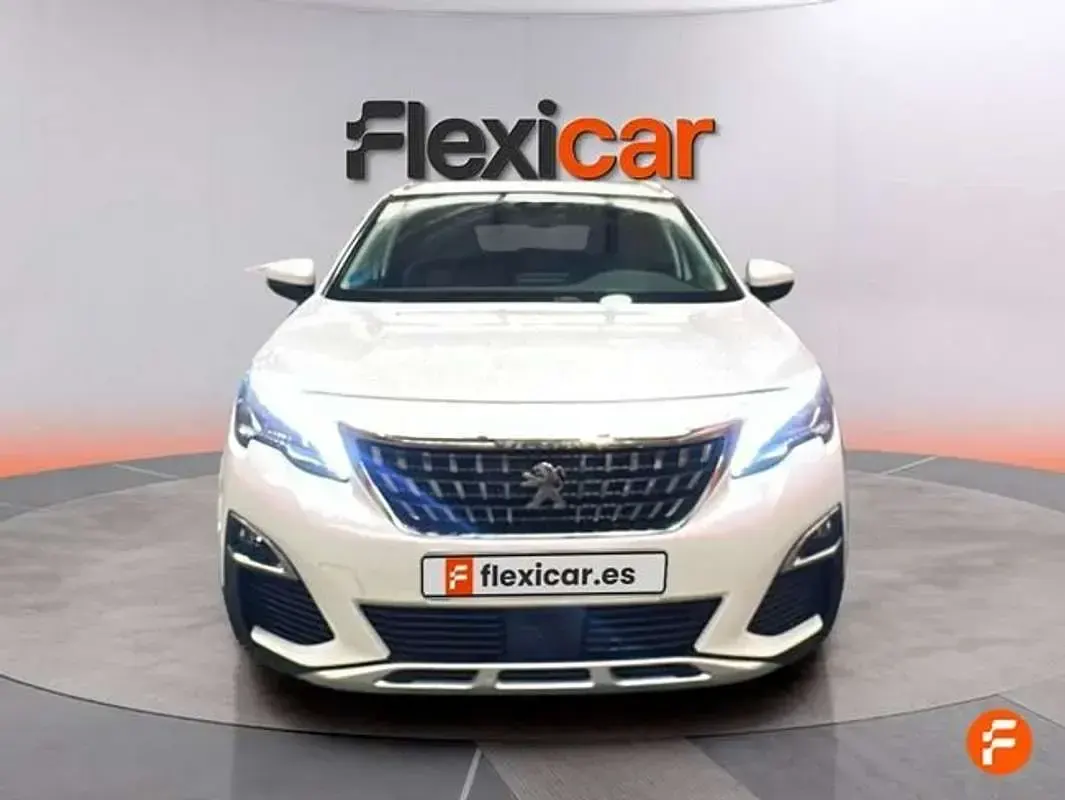 Usado Peugeot 3008 Allure 226 CV (166 kW) 2020 Blanco SUV