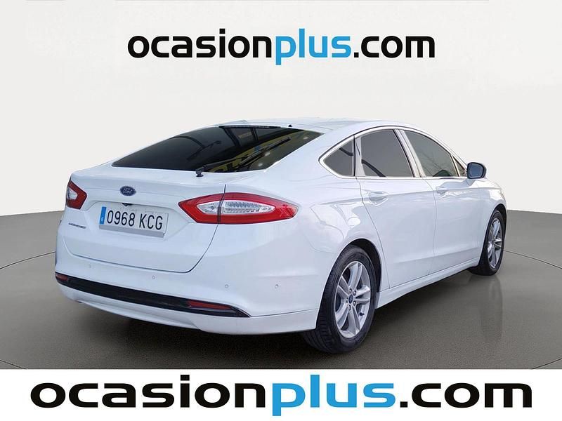 Usado Ford Mondeo Titanium 160 CV (117 kW) 2017 Blanco Berlina
