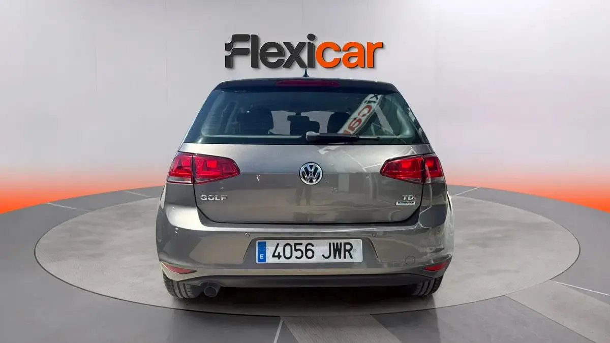 Usado VW Golf VII Advance 116 CV (85 kW) 2017 Gris Berlina