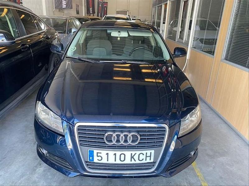 Usado Audi A3 Ambition 140 CV (102 kW) 2010 Azul Berlina