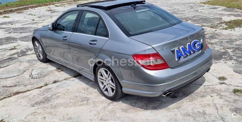 Usado Mercedes C320 Avantgarde 224 CV (164 kW) 2007 Gris / plata Berlina
