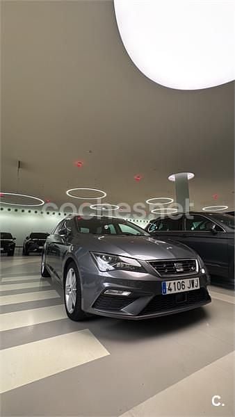 Usado Seat Leon ST FR 150 CV (110 kW) 2017 Gris / plata Familiar