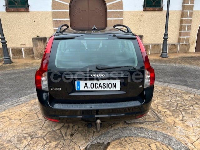 Usado Volvo V50 Summum 125 CV (91 kW) 2007 Negro Familiar