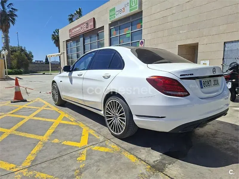 Usado Mercedes C220 Avantgarde 170 HP (125 kW) 2015 Branco Carrinha