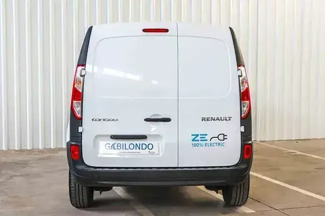 Usado Renault Kangoo 44 kW (60 CV) 2021 Blanco Monovolumen