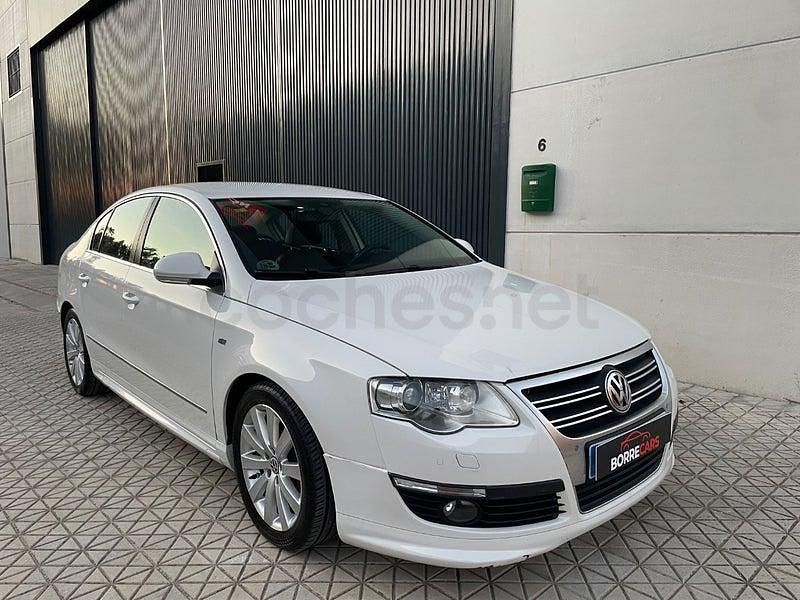 Usado VW Passat R-line 140 CV (102 kW) 2010 Blanco Berlina