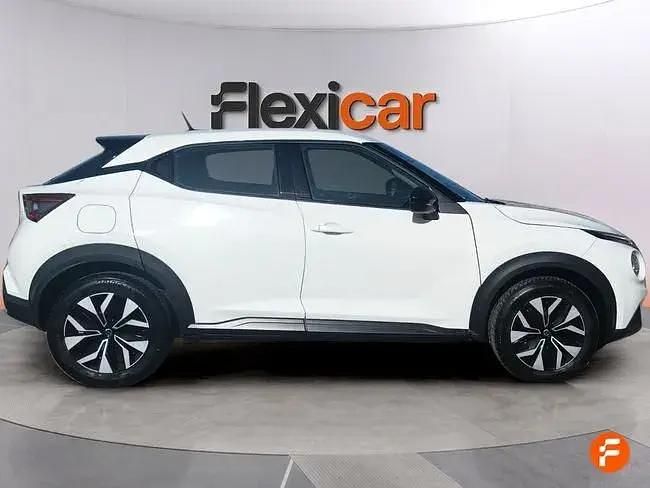 Usado Nissan Juke Acenta 114 HP (83 kW) 2022 Branco SUV
