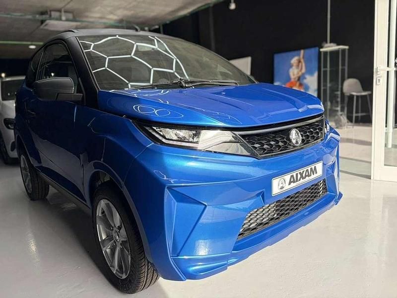 Nuevo Aixam Crossline 2025 Azul Utilitario