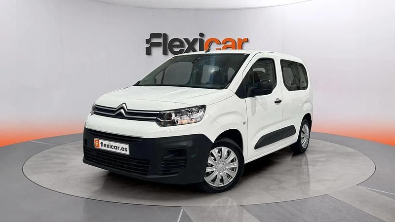 Usado Citroën Berlingo Feel 102 CV (75 kW) 2020 Blanco Monovolumen