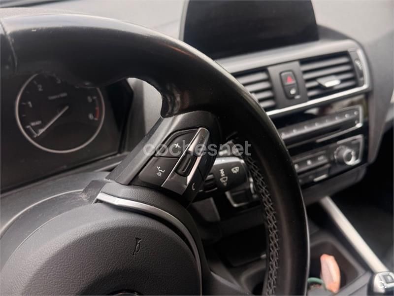 Usado BMW 118 150 CV (110 kW) 2017 Negro Utilitario