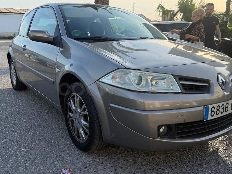 Begagnad Renault Mégane Expression 110 HK (80 kW) 2010 Beige Sedan