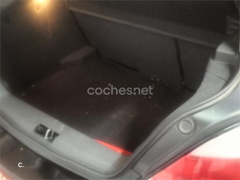 Begagnad Opel Astra Enjoy 105 HK (77 kW) 2006 Svart Sedan