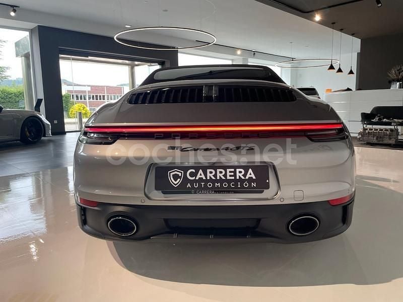 Usado Porsche 911 Carrera 4 Cabriolet 480 CV (353 kW) 2022 Gris / plata Descapotable