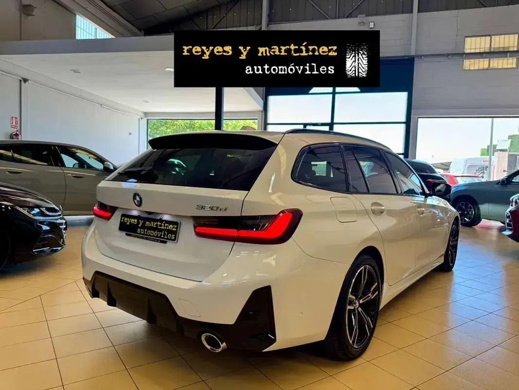 Usado BMW 320 M Sport 190 CV (139 kW) 2025 Blanco Familiar