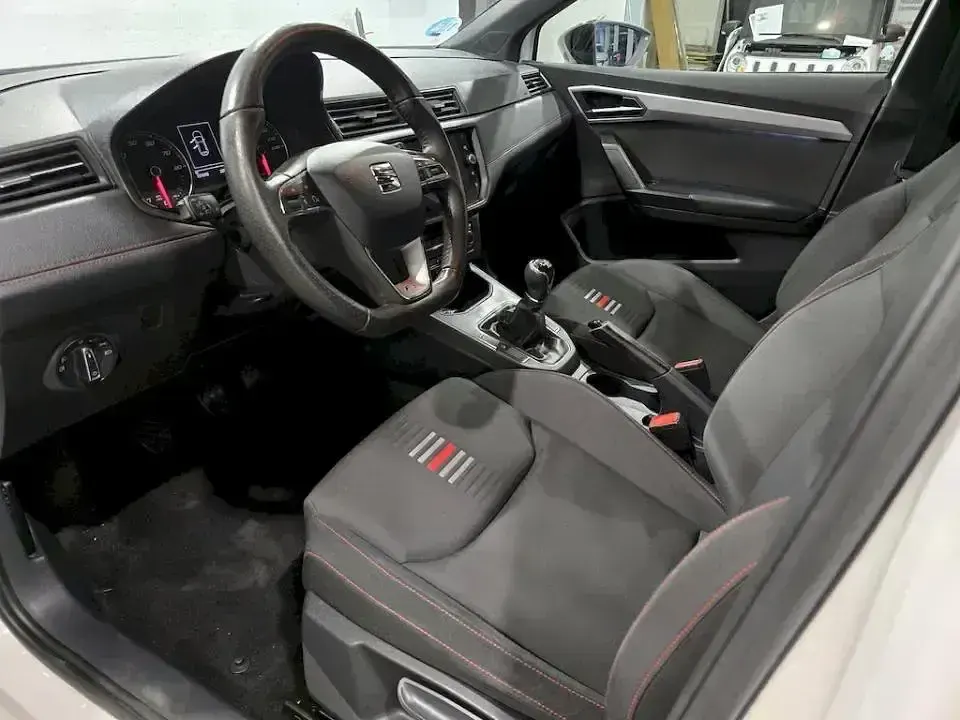 Usado Seat Ibiza FR 90 CV (66 kW) 2021 Blanco Utilitario