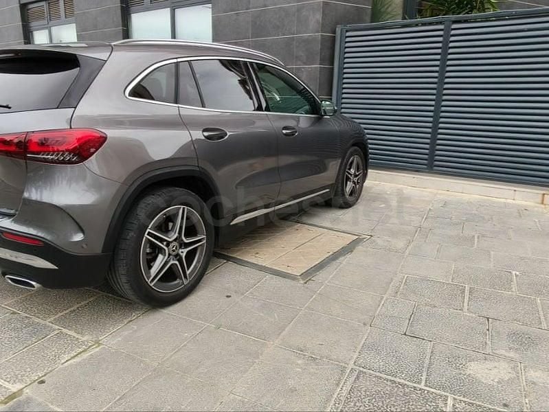 Usado Mercedes GLA180 136 CV (100 kW) 2021 Gris / plata SUV