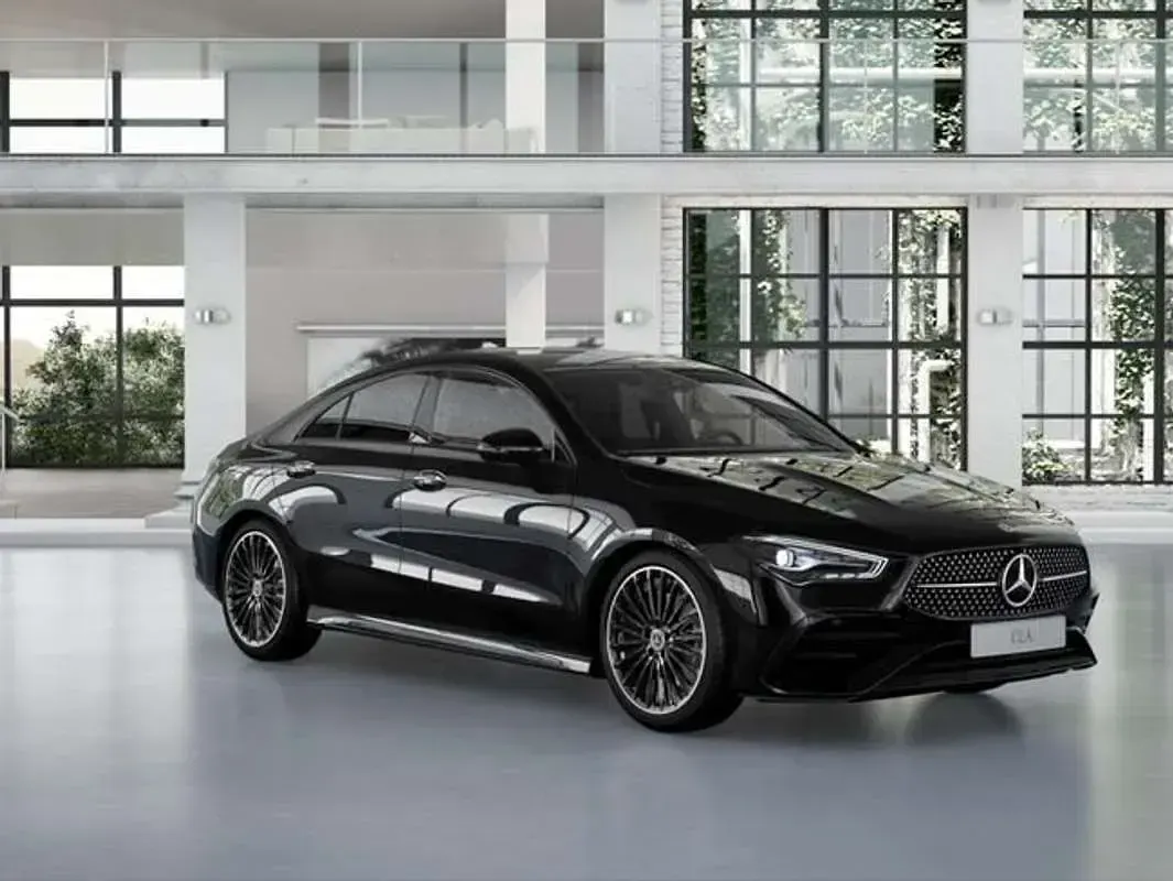 Usado Mercedes CLA220 190 CV (139 kW) 2025 Negro Coupe