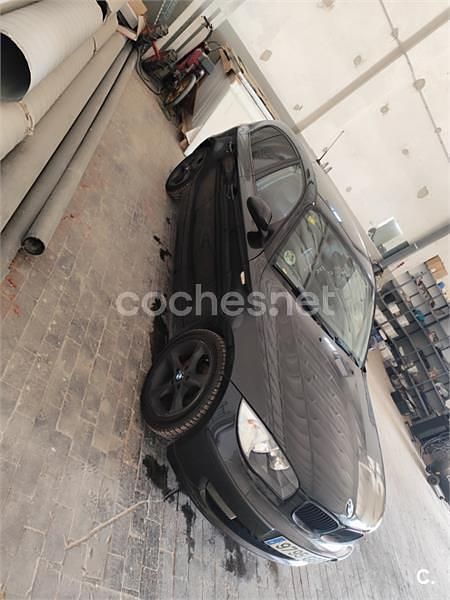Usado BMW 118 122 CV (89 kW) 2008 Negro Utilitario