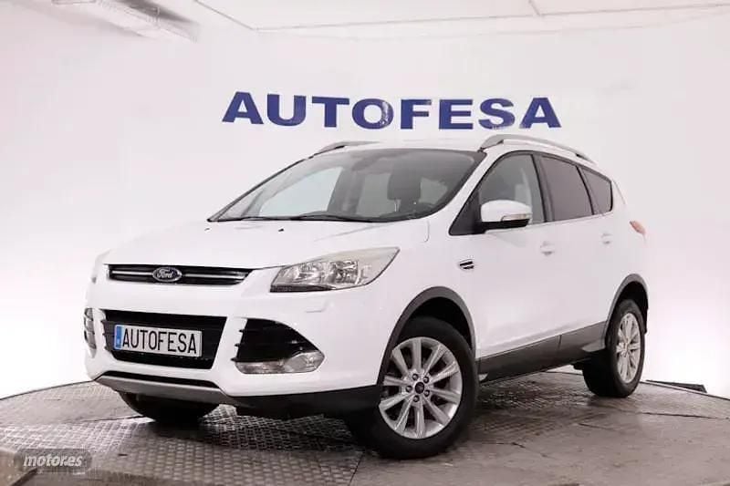 Blanco Usado 2015 Ford Kuga Titanium SUV | 12.850 € (Precio justo) - Imagen 1/4
