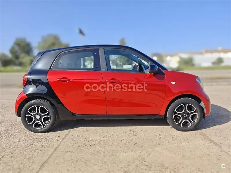 Usado Smart ForFour Prime 71 CV (52 kW) 2015 Rojo Utilitario