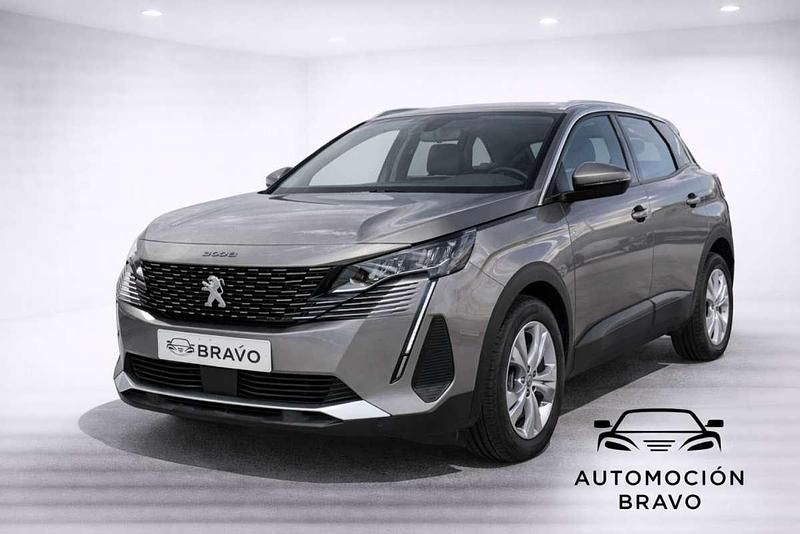 Usado Peugeot 3008 Active 131 CV (96 kW) 2021 Plateado SUV