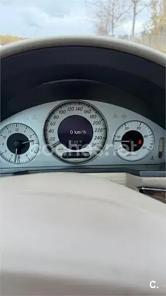 Usado Mercedes E320 Avantgarde 204 CV (150 kW) 2004 Azul Berlina