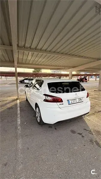 Usado Peugeot 308 Style 100 CV (73 kW) 2016 Blanco Berlina