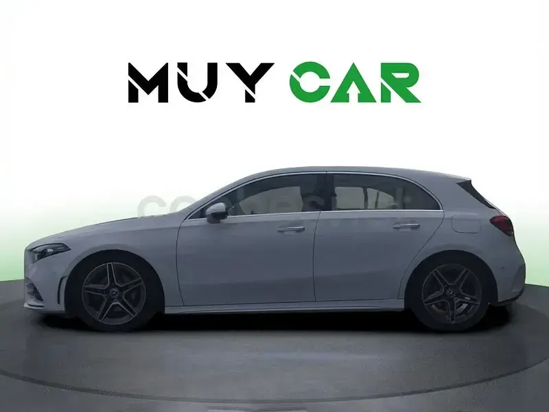 Usado Mercedes A180 136 CV (100 kW) 2019 Blanco Berlina