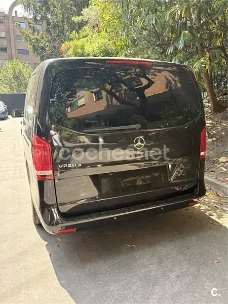 Usado Mercedes V220 Exclusive 163 CV (119 kW) 2019 Negro Monovolumen
