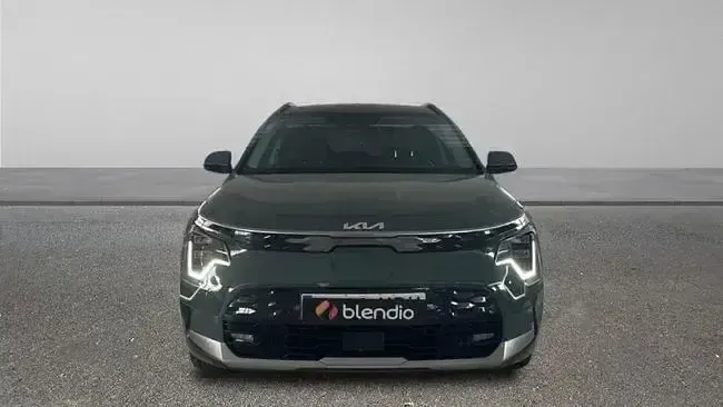 Usado Kia e-Niro 150 kW (204 CV) 2022 Verde SUV
