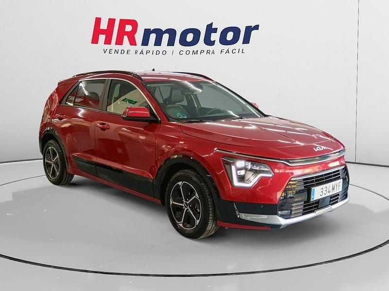 Rojo Usado 2025 Kia Niro SUV | 27.990 € (Un poco caro) - Imagen 1/4